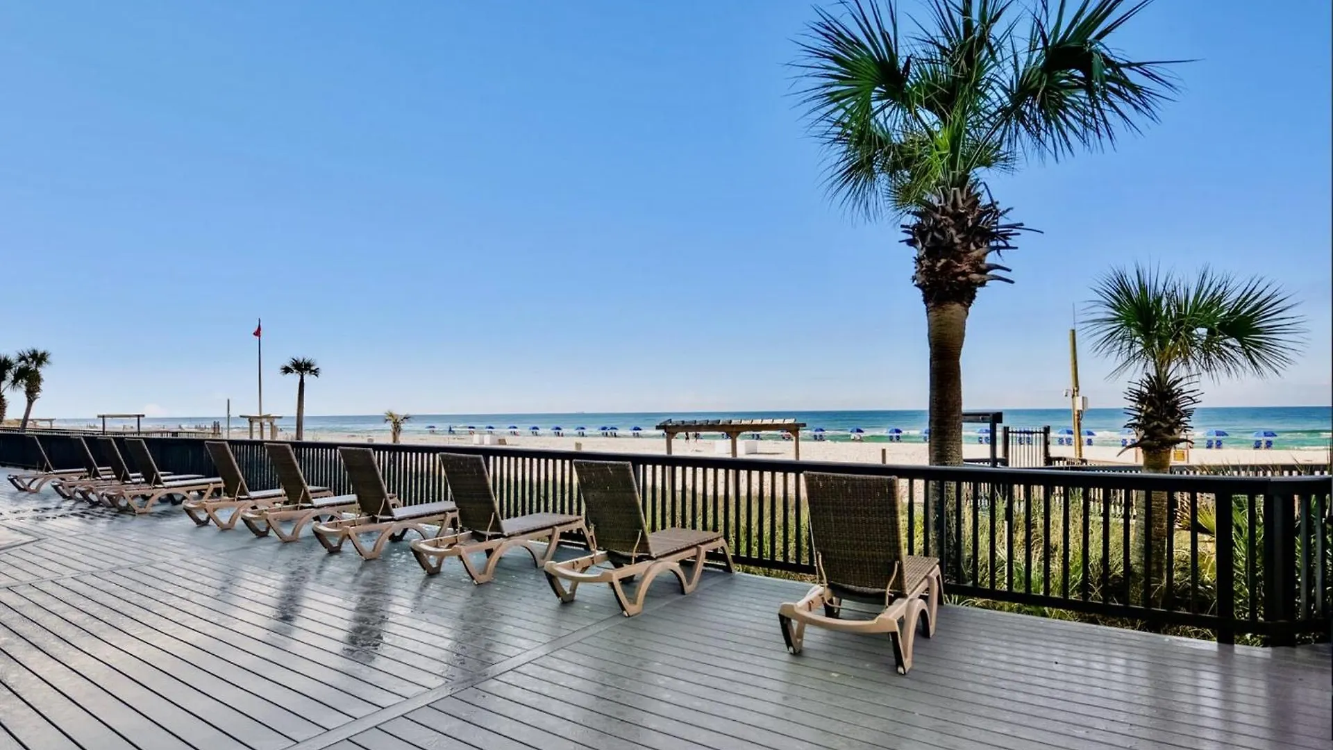 Sunbird Beachfront Resort Condo! Free Beach Chairs! By Dolce Vita Getaways Pcb Panama Stadt Apartment