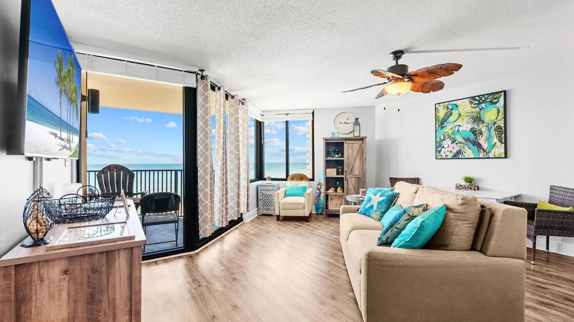 Sunbird Beachfront Resort Condo! Free Beach Chairs! By Dolce Vita Getaways Pcb Panama Stadt