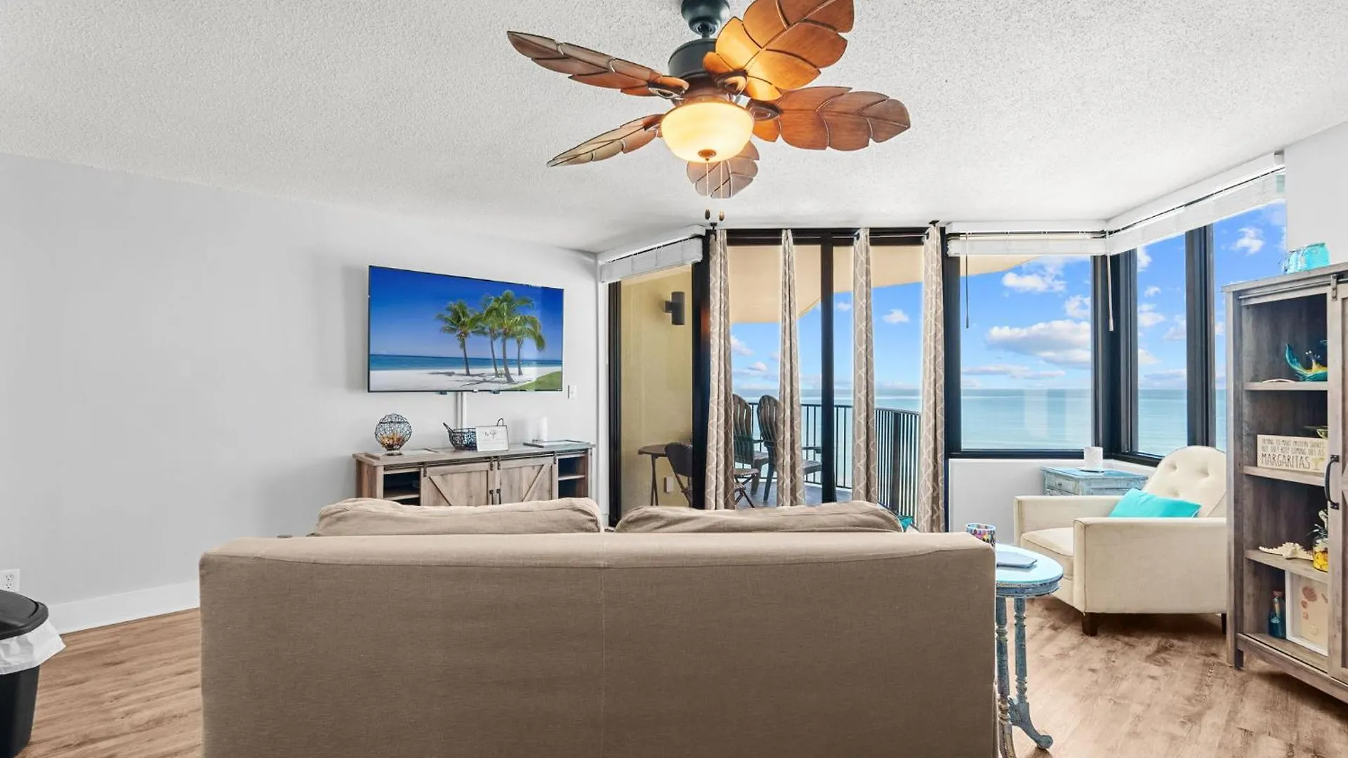 Apartment Sunbird Beachfront Resort Condo! Free Beach Chairs! By Dolce Vita Getaways Pcb Panama Stadt