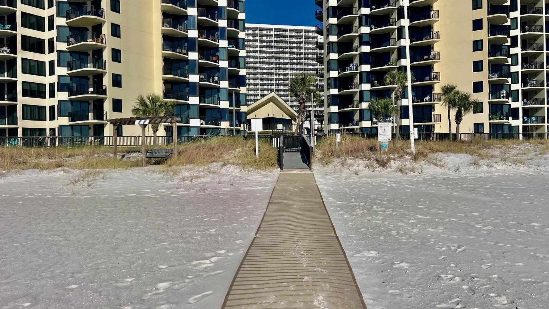 Sunbird Beachfront Resort Condo! Free Beach Chairs! By Dolce Vita Getaways Pcb 巴拿马城 公寓
